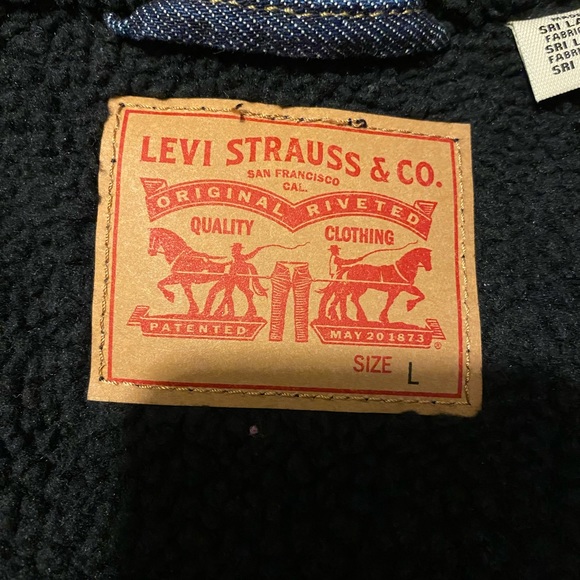 NWOT Levi Strauss Faux Fur Jean Jacket - Picture 3 of 5